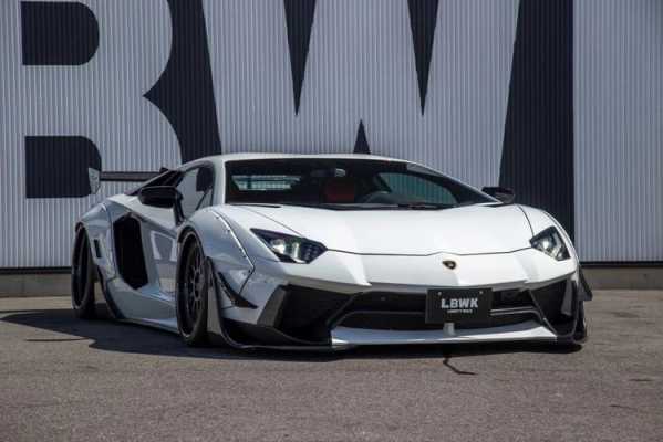 兰博基尼大牛lb宽体（兰博基尼大牛aventador）-图1