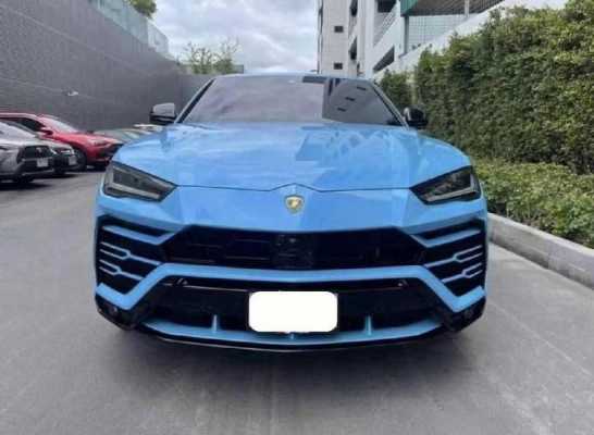 蓝色的兰博基尼车（蓝色兰博基尼车图片Urus）