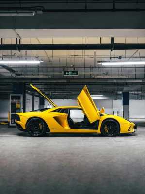 兰博基尼aventadors黄色（兰博基尼aventador svj黄色）-图2