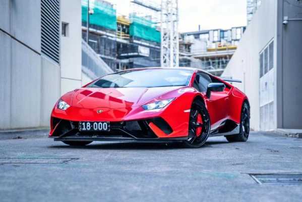 兰博基尼huracan车重（兰博基尼huracan performante多少钱）