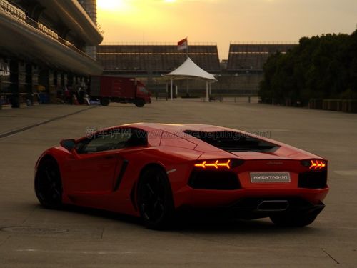 topgear兰博基尼lp700（topgear兰博基尼aventador）-图3